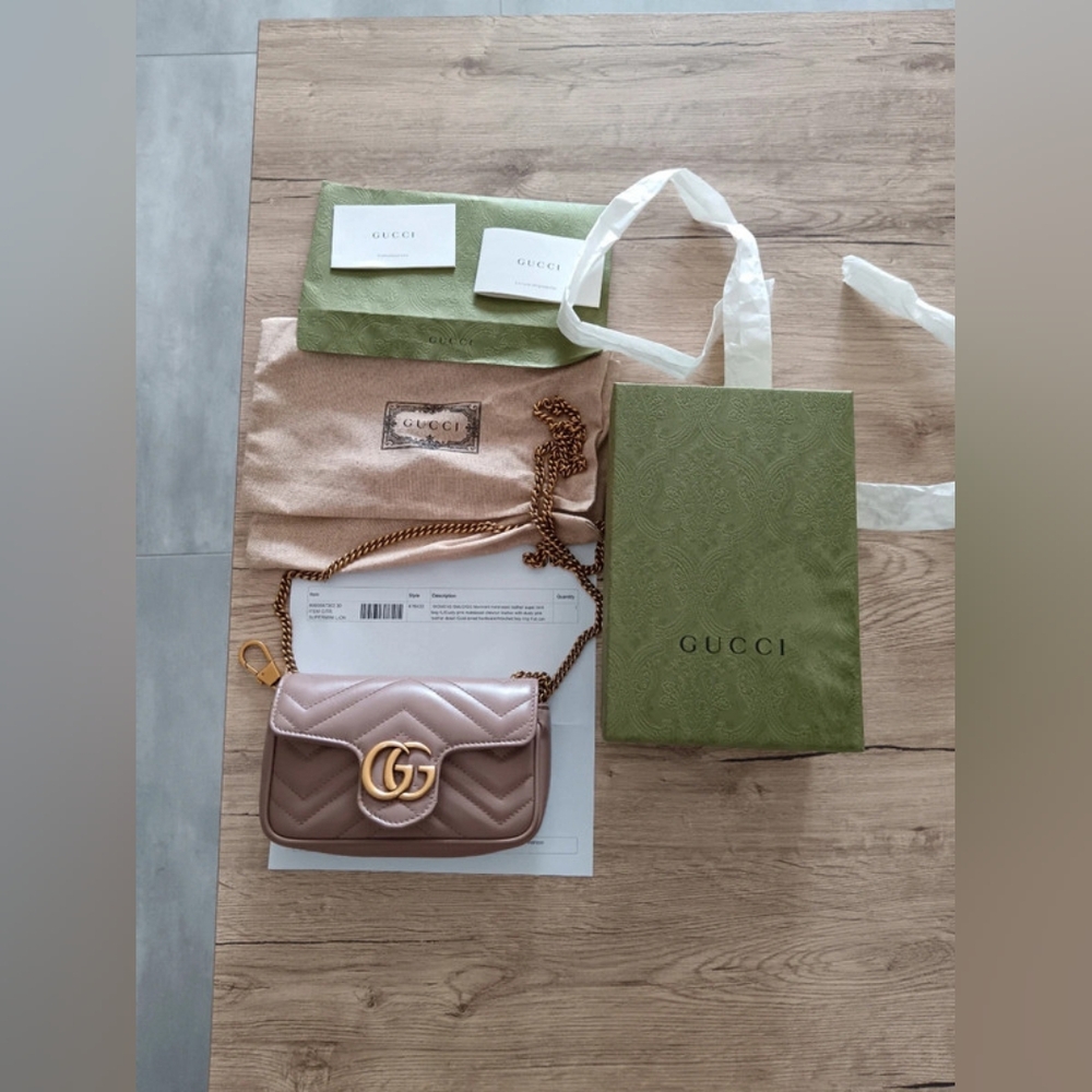 GG Marmont Super Mini Shoulder Bag